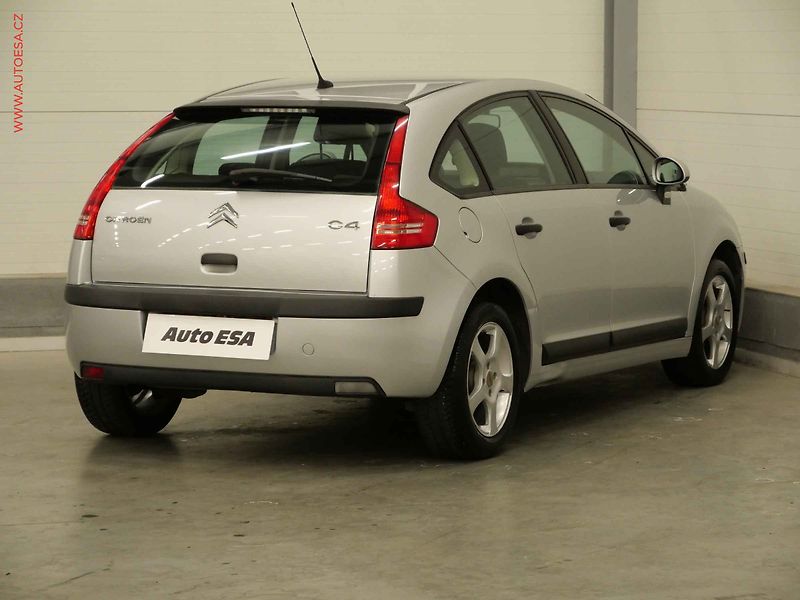 Citroën C4 (2009) 1.4i, 2.maj,ČR, AC, temp - fotka 4 z 20