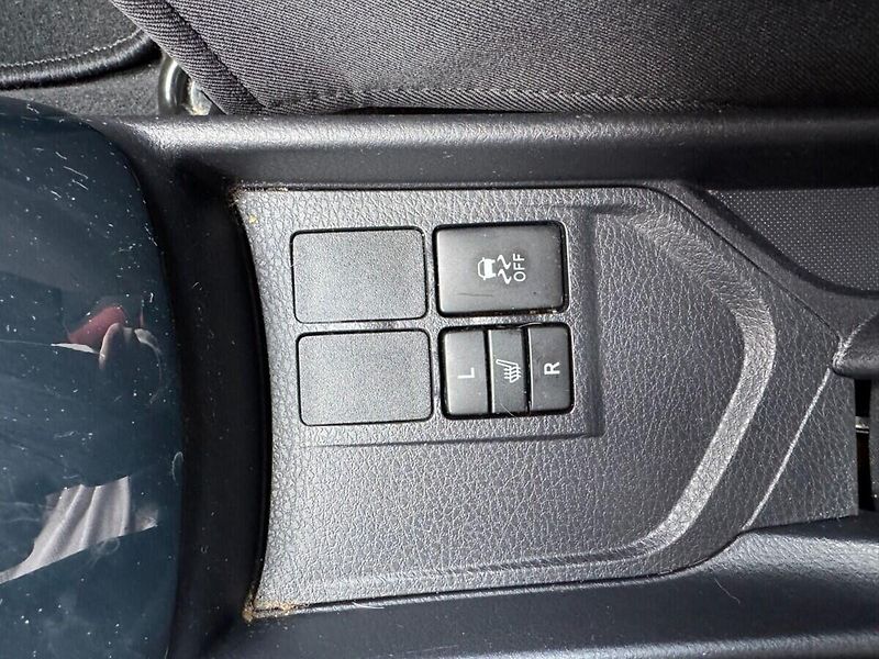 Toyota Yaris SELECTION - fotka 8 z 18