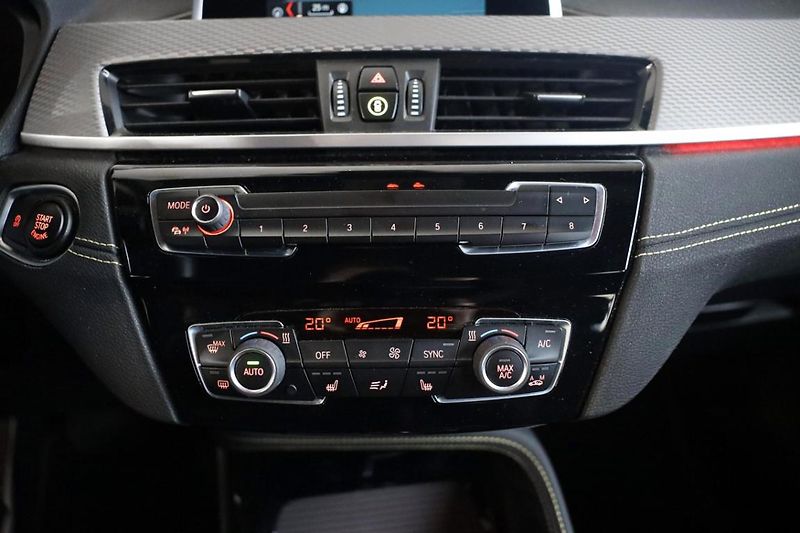 BMW X2 xDrive 20d - fotka 12 z 24