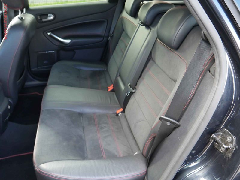 Ford Mondeo (2010) 2.2TDCI, autoAC - fotka 10 z 15