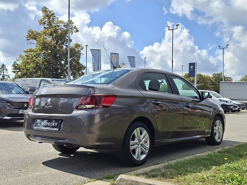 Peugeot 301 1,6 BHDi 100k M5 - fotka 3 z 25