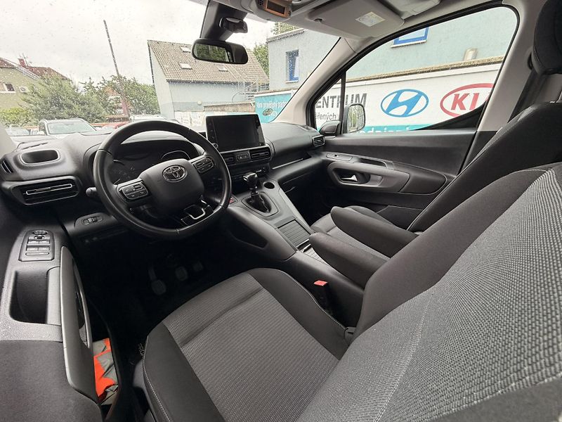 Toyota ProAce City Verso 1.2-7 MÍST-MOŽNOST VESTAVBY - fotka 4 z 23
