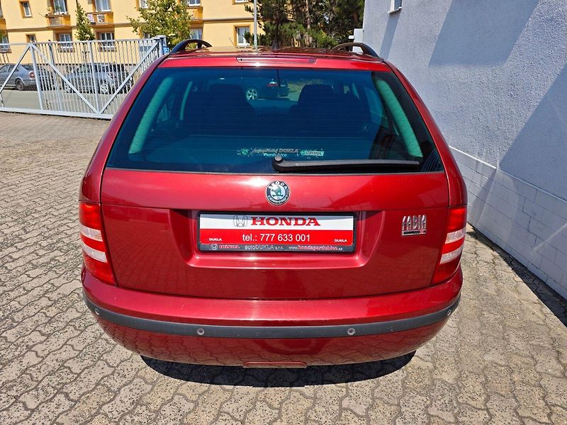Škoda Fabia (2007) 1.2 HTP Elegance nové ČR 1.maj - fotka 30 z 32