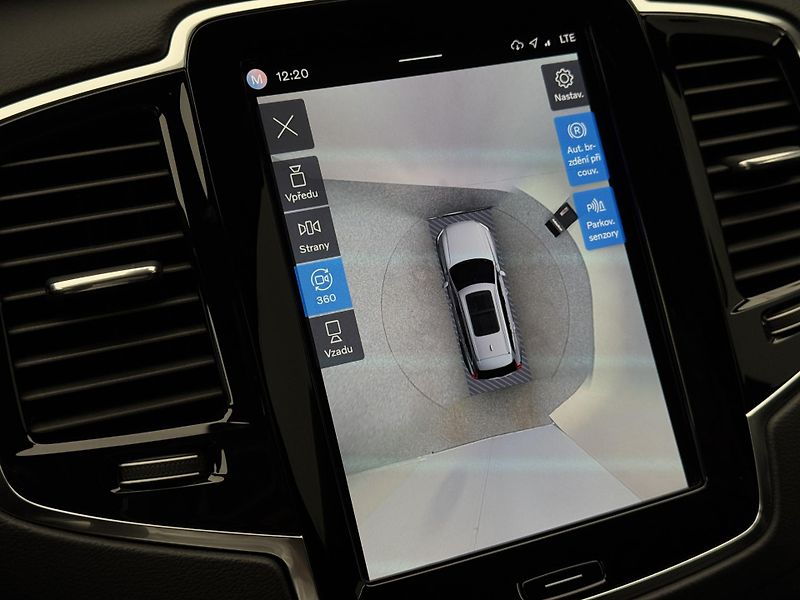 Volvo XC90 B5 AWD ULTIMATE AUT  - fotka 56 z 57