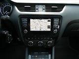 Škoda Octavia 2,0 TSi 162kW RS NAVI,EL. ŠÍBR - náhled 28