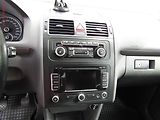 Volkswagen Touran (2011) 1.4 TSi, AC, výhřev sed - náhled 13