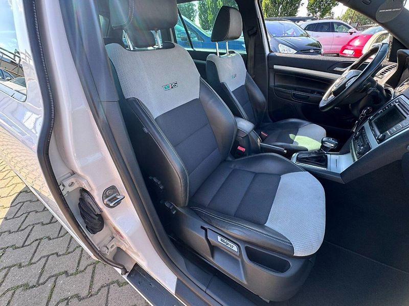 Škoda Octavia (2010) RS DSG 2,0 TSI 147 KW STK - fotka 35 z 50