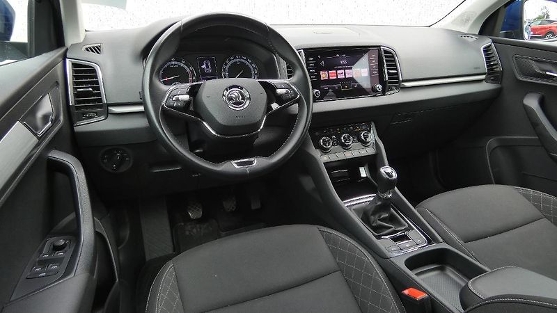 Škoda Karoq 1,5 TSI 110 kW Ambition - fotka 5 z 23