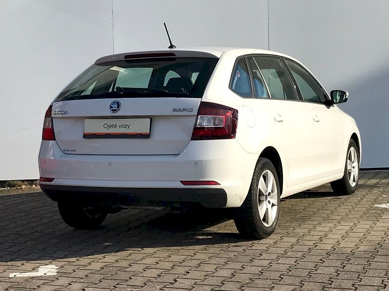 Škoda Rapid (2017) Ambition 1,0 TSI - fotka 2 z 24