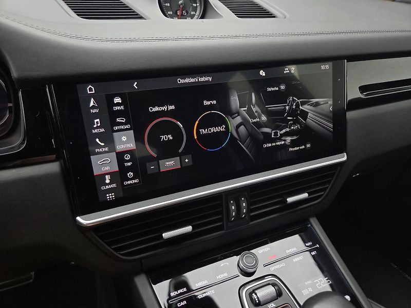 Porsche Cayenne TURBO 1maj ZÁRUKA 11/27 - fotka 30 z 49