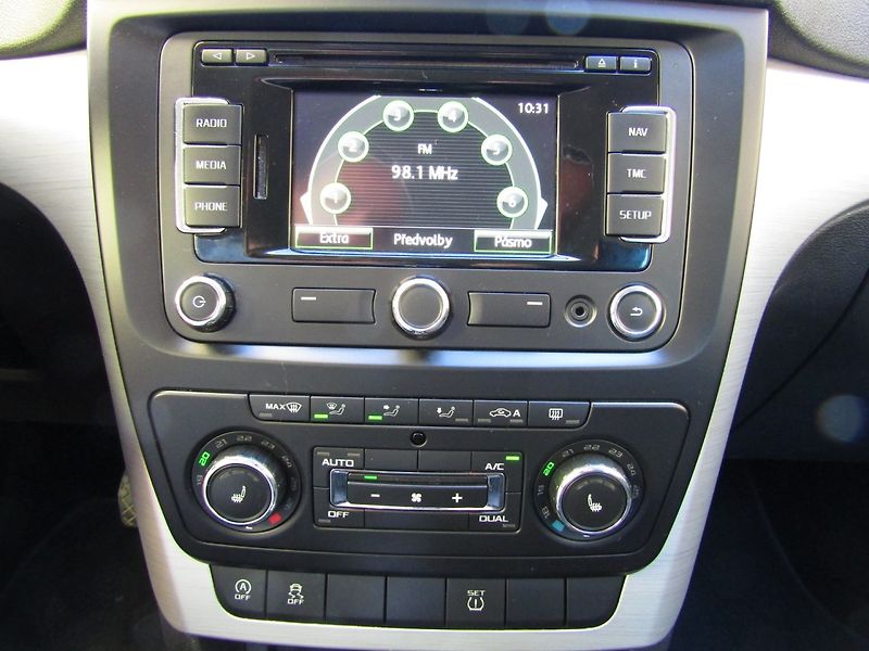 Škoda Yeti (2014) 1.6 TDI 77kW DSG - fotka 32 z 38
