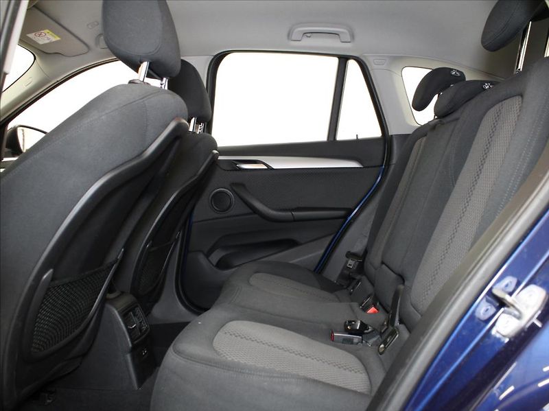 BMW X1 2,0 18d 4x4 AT Navi 126tkm.ČR - fotka 7 z 24