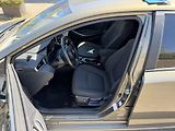 Toyota Corolla 1,5i 92kW automat  - náhled 12