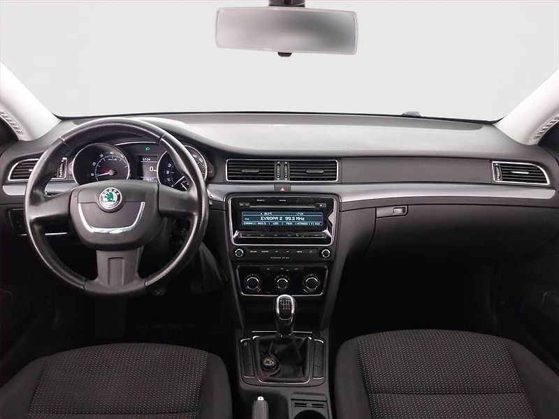 Škoda Superb (2012) 1.8 TSI, Serv.kniha, Xenony - fotka 8 z 16