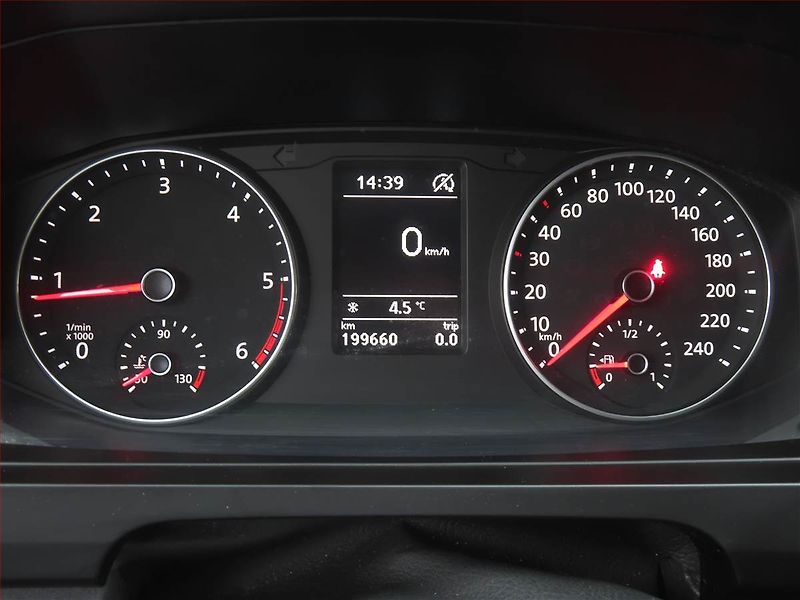 Volkswagen Transporter (2018) 2.0 BiTDI, Bus, 5Míst, ČR - fotka 11 z 17