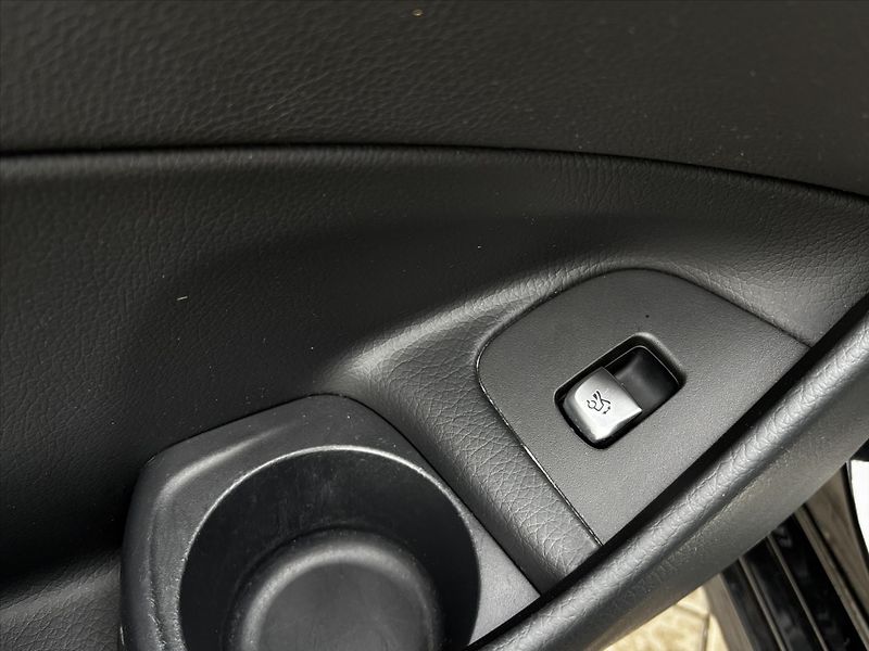 Mercedes-Benz Třídy E 300de 4MATIC TAŽNÉ DPH - fotka 32 z 33