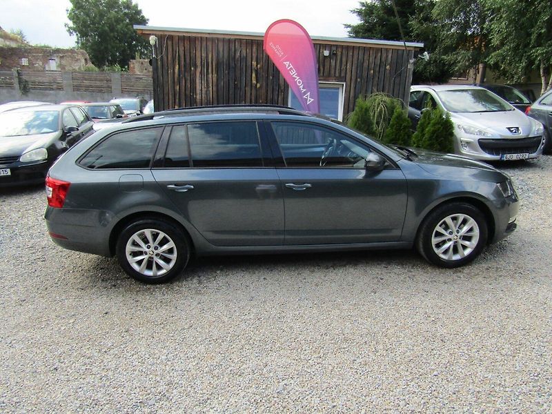 Škoda Octavia (2018) 1.6 TDI - fotka 9 z 43
