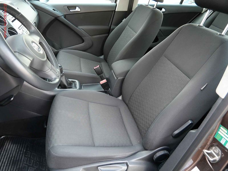 Volkswagen Tiguan (2012) 1.4TSi, autoAC - fotka 9 z 19