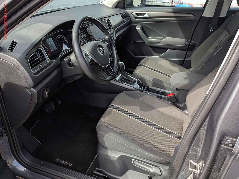 Volkswagen T-Roc (2020) 1.5TSI, ČR, DSG, LED, autoAC - fotka 9 z 17