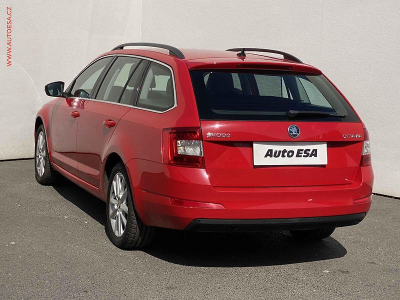 Škoda Octavia (2013) 1.6 TDi, Elegance, DSG - fotka 6 z 18