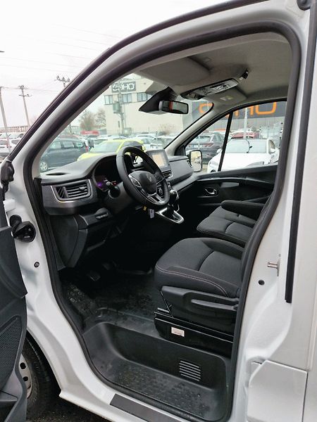 Renault Trafic (2026) Sanitka  Furgon - fotka 24 z 26