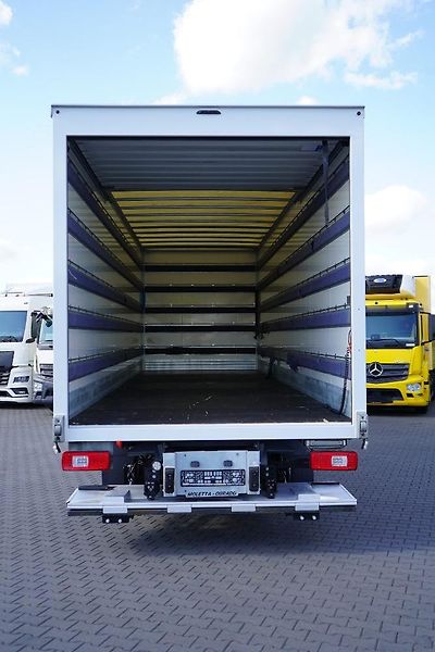 Iveco S-WAY (2023) 420 6x2 skříňová nástavba - fotka 7 z 18