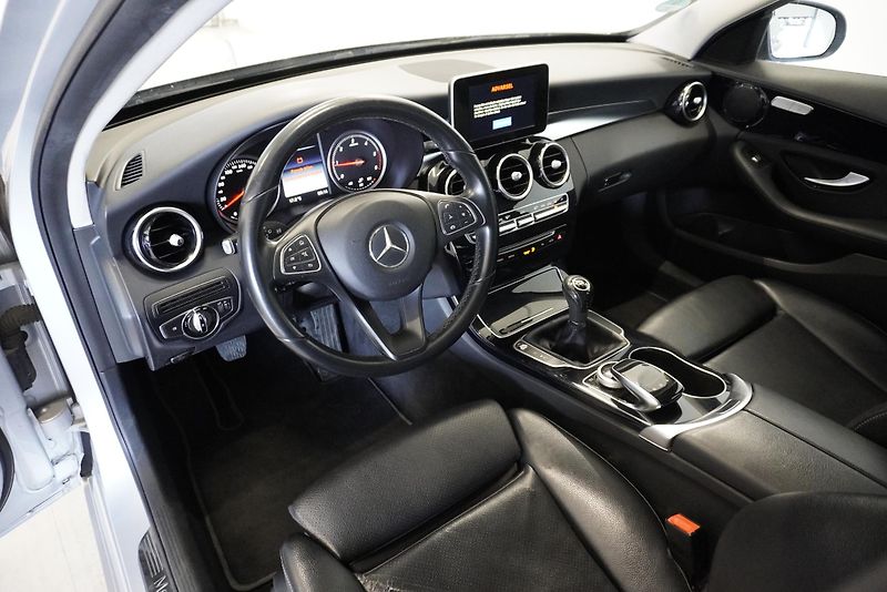 Mercedes-Benz Třídy C (2015) C200 CDI - fotka 17 z 31