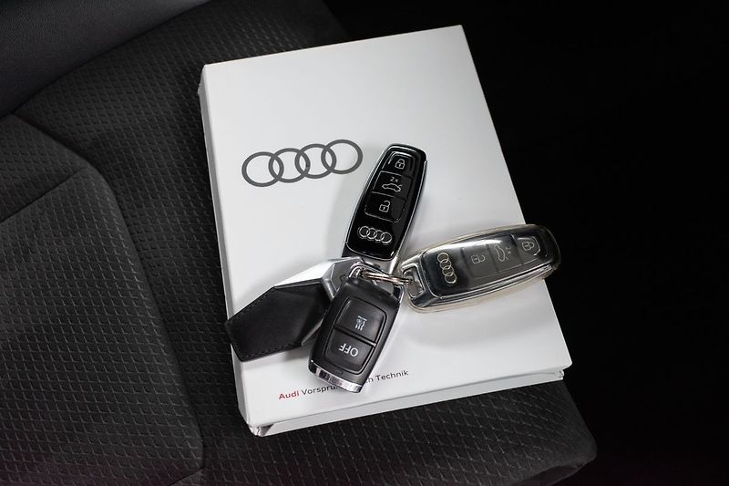 Audi Q7 50 TDI 4x4*S-LINE*7.MÍST*TAŽNÉ - fotka 39 z 51