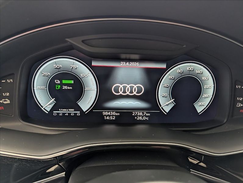 Audi Q8 E55 TFSI Quattro S-line - fotka 21 z 38
