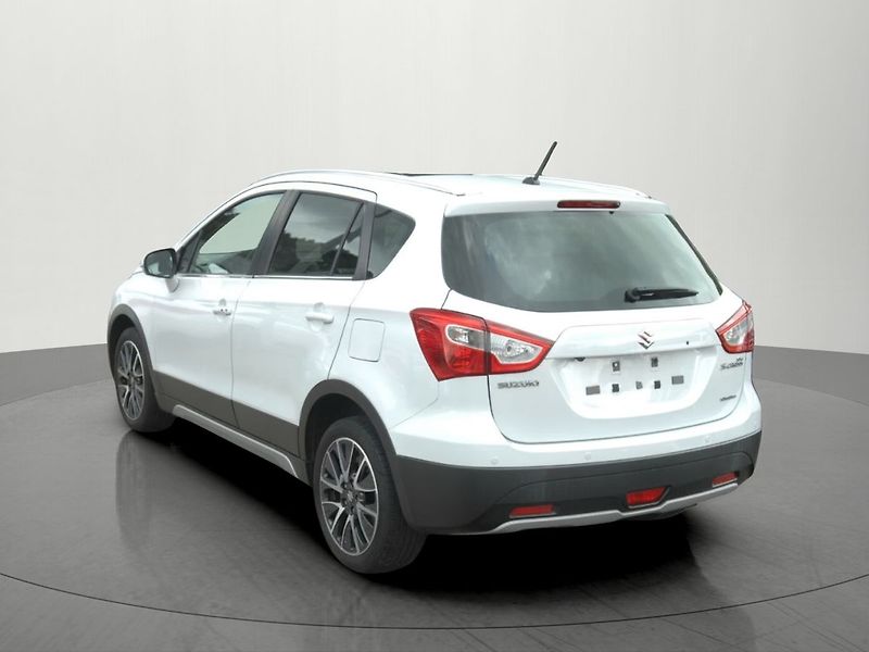 Suzuki SX4 S-Cross Comfort+ 4x4 Navigace Panorama - fotka 6 z 15