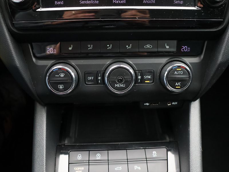 Škoda Octavia 2,0 TSI RS230 169kW DSG Canton - fotka 18 z 26