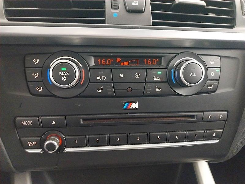 BMW X3 (2011) xDrive20d, 4X4, Automat - fotka 17 z 19