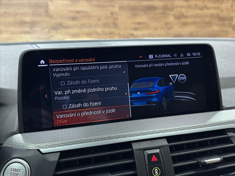 BMW X4 3.0D xDRIVE M-SPORT LED - fotka 22 z 30
