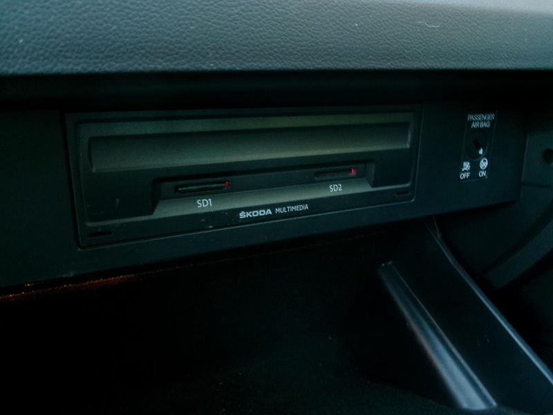 Škoda Octavia 2,0 TDI AUTOKLIMA - fotka 40 z 40