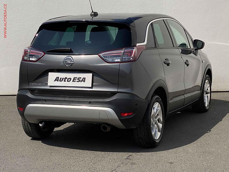 Opel Crossland X (2019) 1.2T, Innovation, navi - fotka 4 z 17
