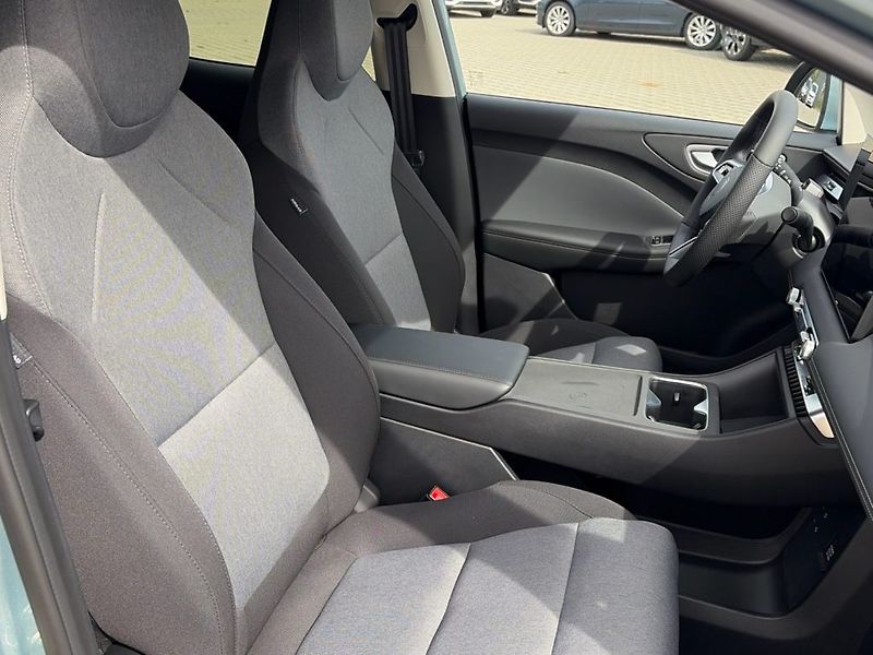 MG MG4 (2026) EV Urban 54kWh*Premium - fotka 6 z 22