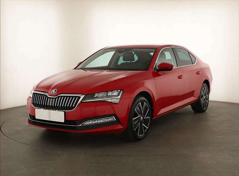 Škoda Superb (2022) 2.0 TDI - fotka 2 z 21