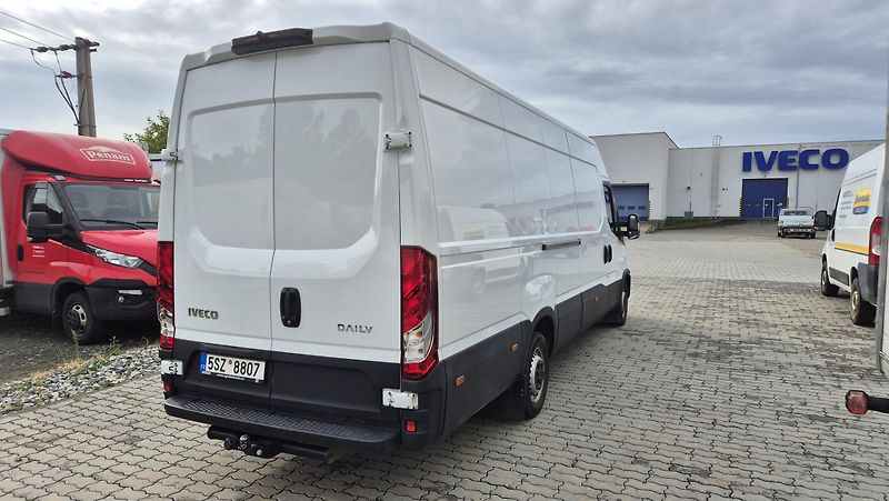 Iveco Daily (2024) 35S18 klima, 16m3 - fotka 5 z 14