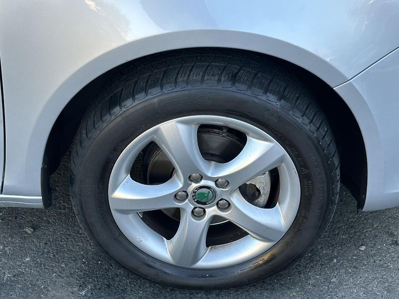 Škoda Fabia (2011) KOMBI 1.2TSI/63kW TZ* KLIMA* - fotka 34 z 37