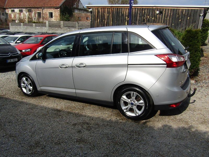 Ford Grand C-MAX (2016) 1.5 TDCi 88kW - fotka 4 z 37