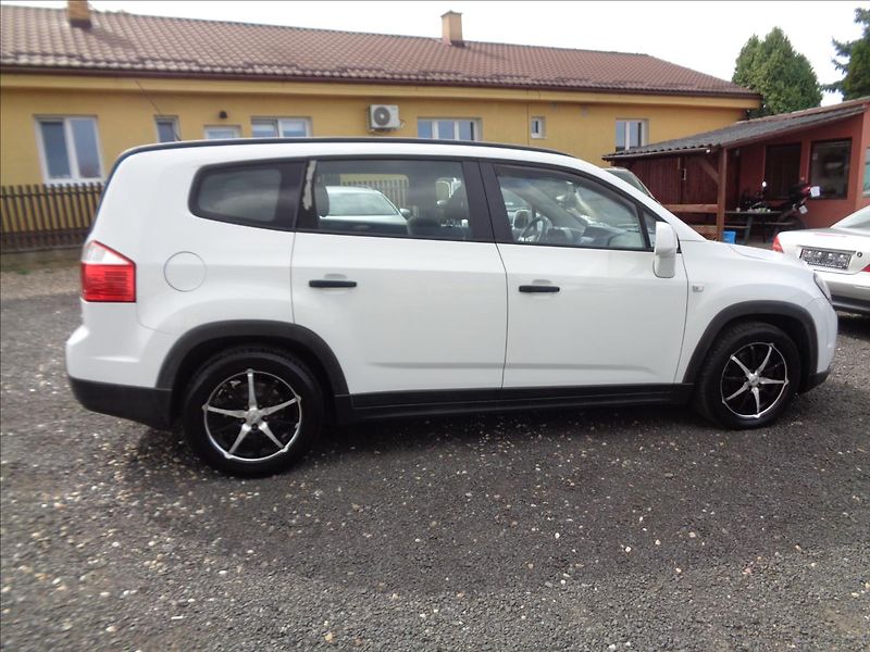 Chevrolet Orlando 2,0 - fotka 8 z 16