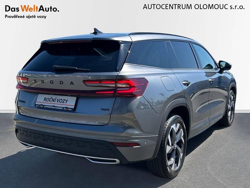 Škoda Kodiaq (2025) 2.0 TDI 7DSG 4x4 Sportline - fotka 2 z 35
