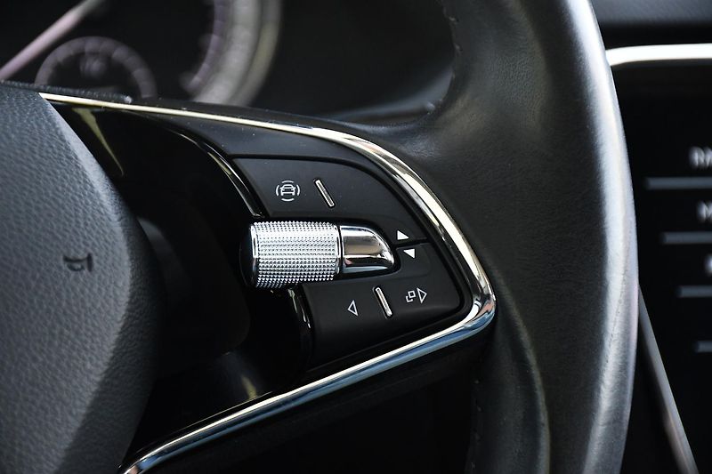 Škoda Superb 1.5TSi 110kW MT CARPLAY  - fotka 30 z 51