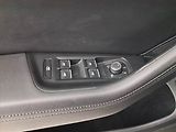 Volkswagen Passat (2018) 2.0 TDI, 4X4, Automat, Kůže - náhled 18