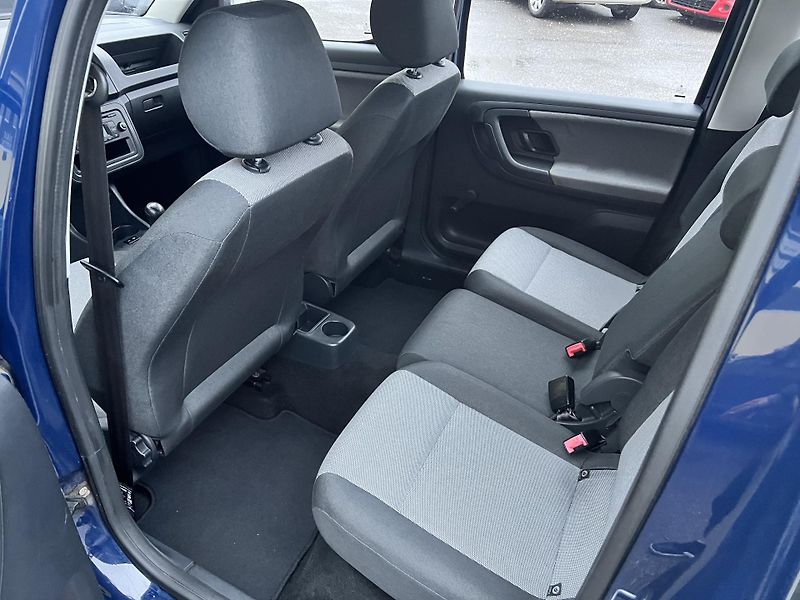 Škoda Roomster 1.6TDI 66KW,KLIMA,ESP,1MAJ - fotka 13 z 43