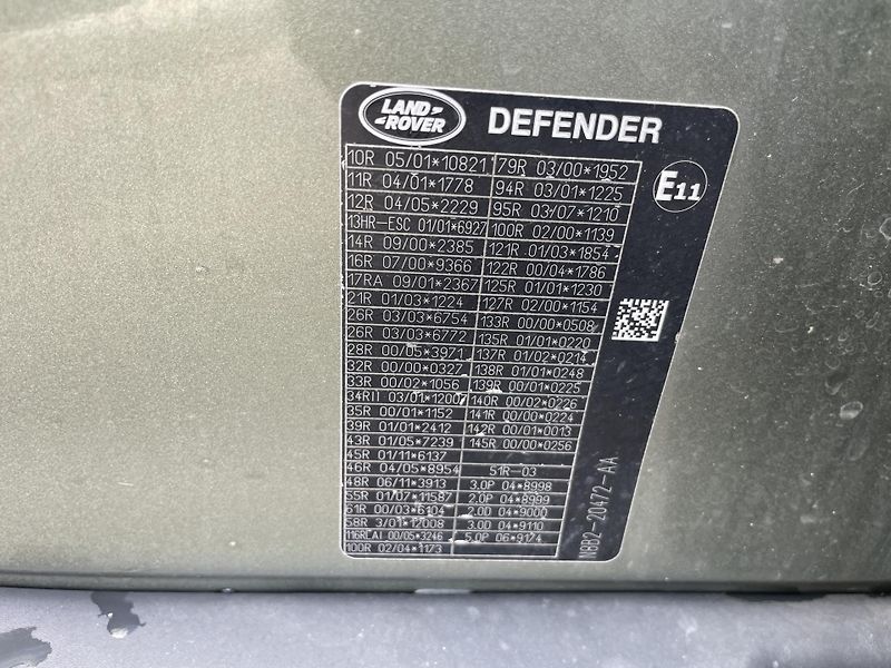 Land Rover Defender (2022) D 300 SE AWD  - fotka 19 z 19