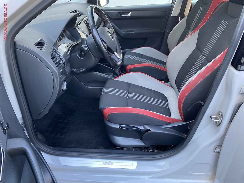 Škoda Fabia (2017) 1.2 TSi, Monte Carlo, panor - fotka 9 z 19