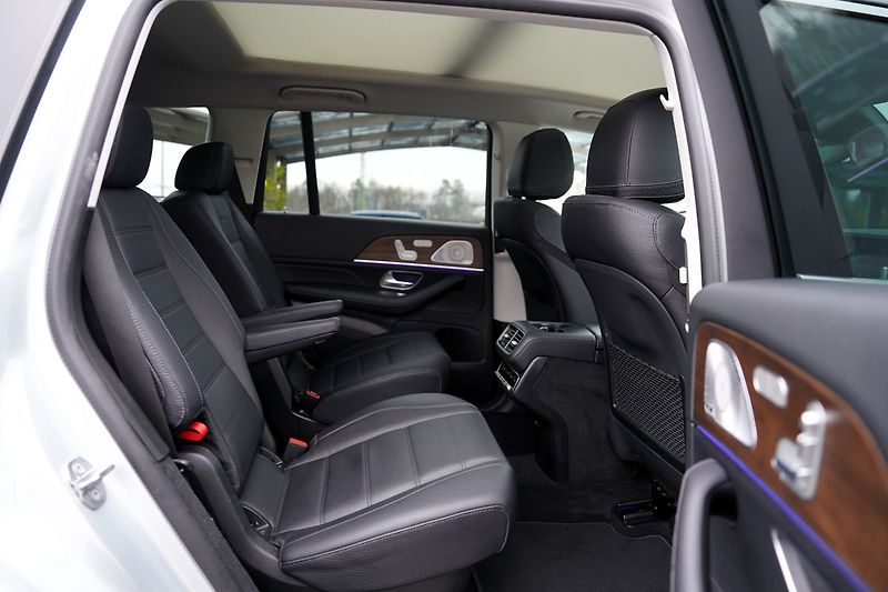 Mercedes-Benz GLS 400d 4Matic/AMG/ČR - fotka 32 z 51