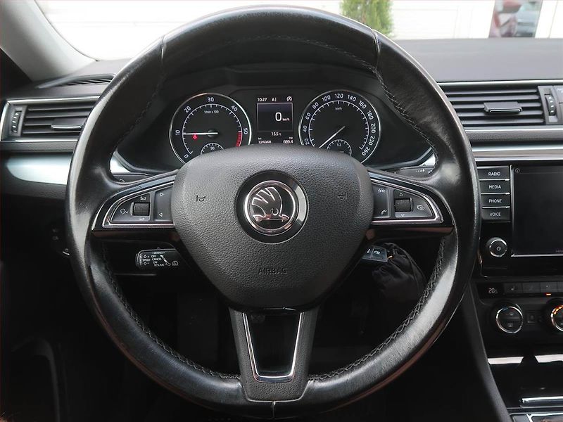 Škoda Superb (2017) Style 2.0 TDI, 4X4, Navi - fotka 18 z 18