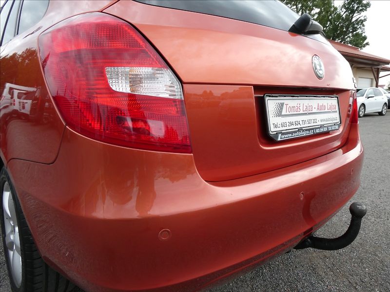 Škoda Fabia 1,4 i16V 1.MAJITEL, rezervace - fotka 11 z 48